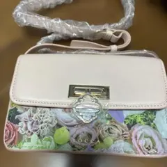 TOOCCA 未使用　ショルダーバッグ 薄いピンクのサムネイル