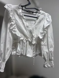 ZARAホワイトフリルシャーリングブラウス M