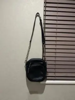 AZUL BY MOUSSY ブラック ショルダーバッグ