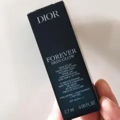 Dior ディオール ファンデーション サンプル フルイドスキングロウ
