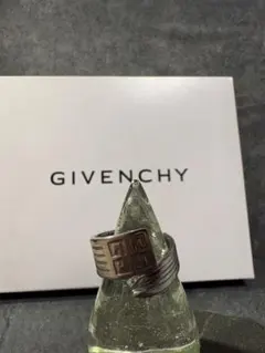 Givenchyリング18号前後