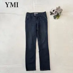 Item thumbnail for item 82f5d4a2-d853-41fe-b17b-d7975b63dbf9