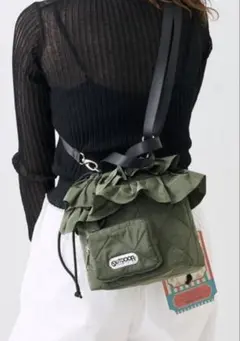 OUTDOOR ショルダーバッグ　オリーブ　未使用のサムネイル