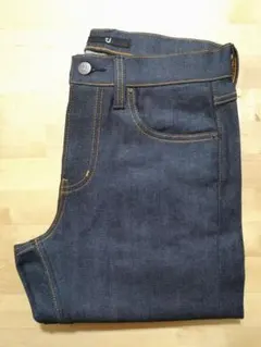 UNIQLO +J セルビッジストレートジーンズ