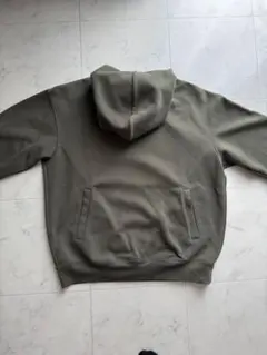 ユニクロC オリーブグリーン フード付きパーカー