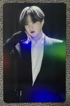 SUGA シュガ　ユンギ　BTS　レーザーホログラム　トレカ　カード　防弾少年団
