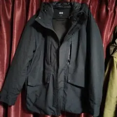 UNIQLO ハイブリッドダウンパーカ S