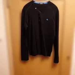 BURBERRY BLACK LABEL ボタン付きセーター