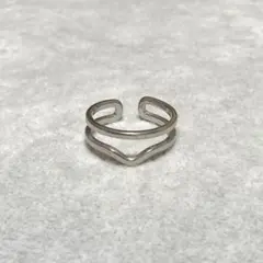 シルバーカラーダブルラインV字デザインオープンフォークリング2連風指輪