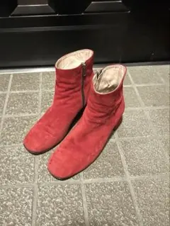 レッド スエード ジッパー付きショートブーツのサムネイル