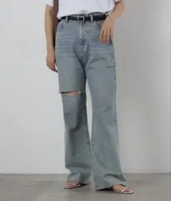 COLONY 2139 ダメージデニムパンツ ライトブルー　 ZARAのサムネイル