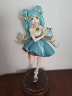 初音ミク　フィギュア