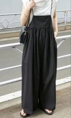 B.C STOCK シンプリシティエ　サロペット ワイドパンツ　ブラックのサムネイル