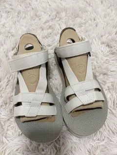 Teva スポーツサンダル ホワイト