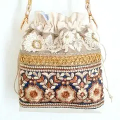 ミニサイズ　インド刺繍　ショルダーバッグ　ポシェット　インドリボン　バッグ