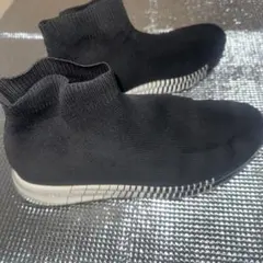 ZARAブラックニットスニーカー ハイカット