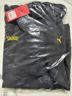 PUMA ポケモン　コラボ　パーカー　ブラッキー　Lサイズのサムネイル
