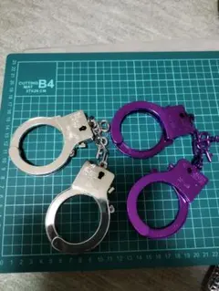 手錠 15cm20cmぬいぐるみ用 着せ替え服 小物 無属性 饰り ピンク