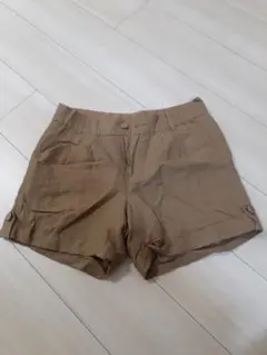 ショートパンツ　カーキ　Lサイズ