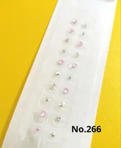 【まとめ割りあり】耳つぼジュエリー✩小ぶり　シンプル　ストーン　ピンク