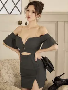 【タグ付き】ビジューオフショルフロントジップタイトミニドレス Lサイズ