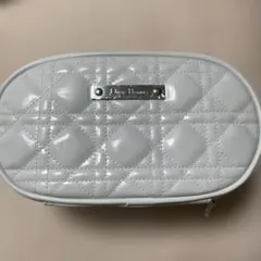 Dior ホワイトキルティングポーチ