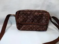 クリスチャンオリビエ ショルダーバッグ