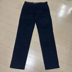 ネイビー チノパン