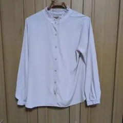 アースミュージック＆エコロジー　フリルネック ブラウス　ピンク系　Ｆ