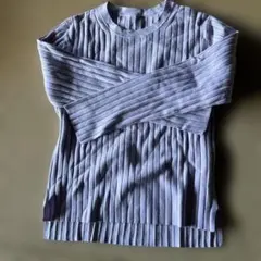 無印良品 薄紫の長袖ニット