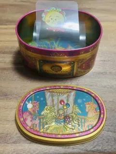 青山デカーポ　コジコジ缶2