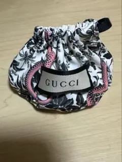 GUCCI 巾着ポーチ スネーク柄