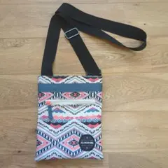 DAKINE 　ダカイン　幾何学模様 ショルダーバッグ