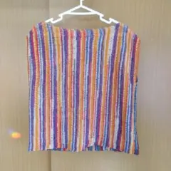 手編みの多色ストライプニットベスト