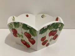 セール品‼️白木フラワートレイ　苺