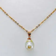 新春値下げ！【プチ可愛い・無料匿名配送】K18ゴールド 南洋パールペンダント