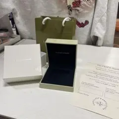 Van Cleef & Arpels 空箱