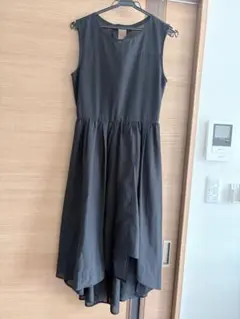 ノースリーブ　黒　ロングワンピース　アシンメトリー　pageboy ページボーイ