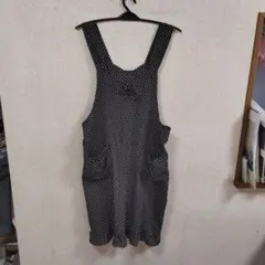 水玉模様のエプロンドレス