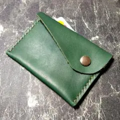 緑色レザー製カードケース
