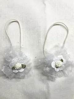 ホワイト花モチーフ ヘアゴム 2個セット