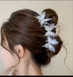 蝶モチーフ ヘアクリップ 青 13cm バンスクリップ 髪飾り 結婚式 パーティ