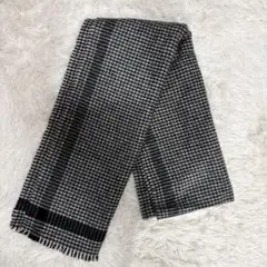 【美品】イギリス製カシミヤマフラー　千鳥格子のサムネイル