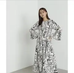 【美品】N. Natural Beauty basic 総柄花柄ロングワンピース