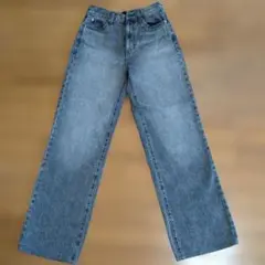 UNIQLO ストレートデニム 23サイズ