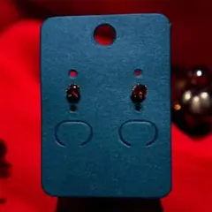 ガーネット ピアス3月末まで1000円均一セール