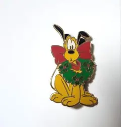 ディズニー　プルート　ピンズ　クリスマスリース
