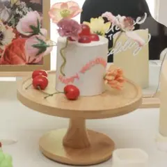 ウェディングケーキ　台付き　ウェルカムスペース