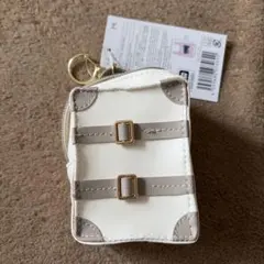 Item thumbnail for item 64e8372a-c962-4b65-ace0-89959cbb3975