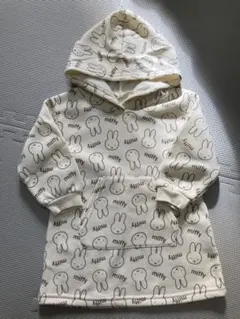 ミッフィー柄フード付きトレーナー ９０サイズ